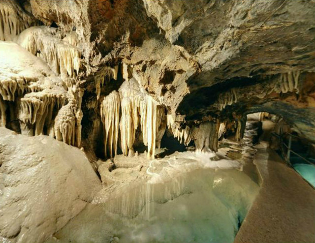 Gretta del Vento - Fornovolasco | Secret World Trip Planner