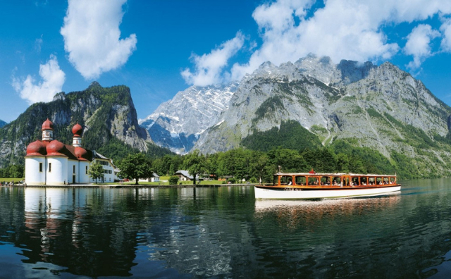 St. Bartholomäus-Kirche am Königssee - Schönau am Königssee | Secret World Trip Planner