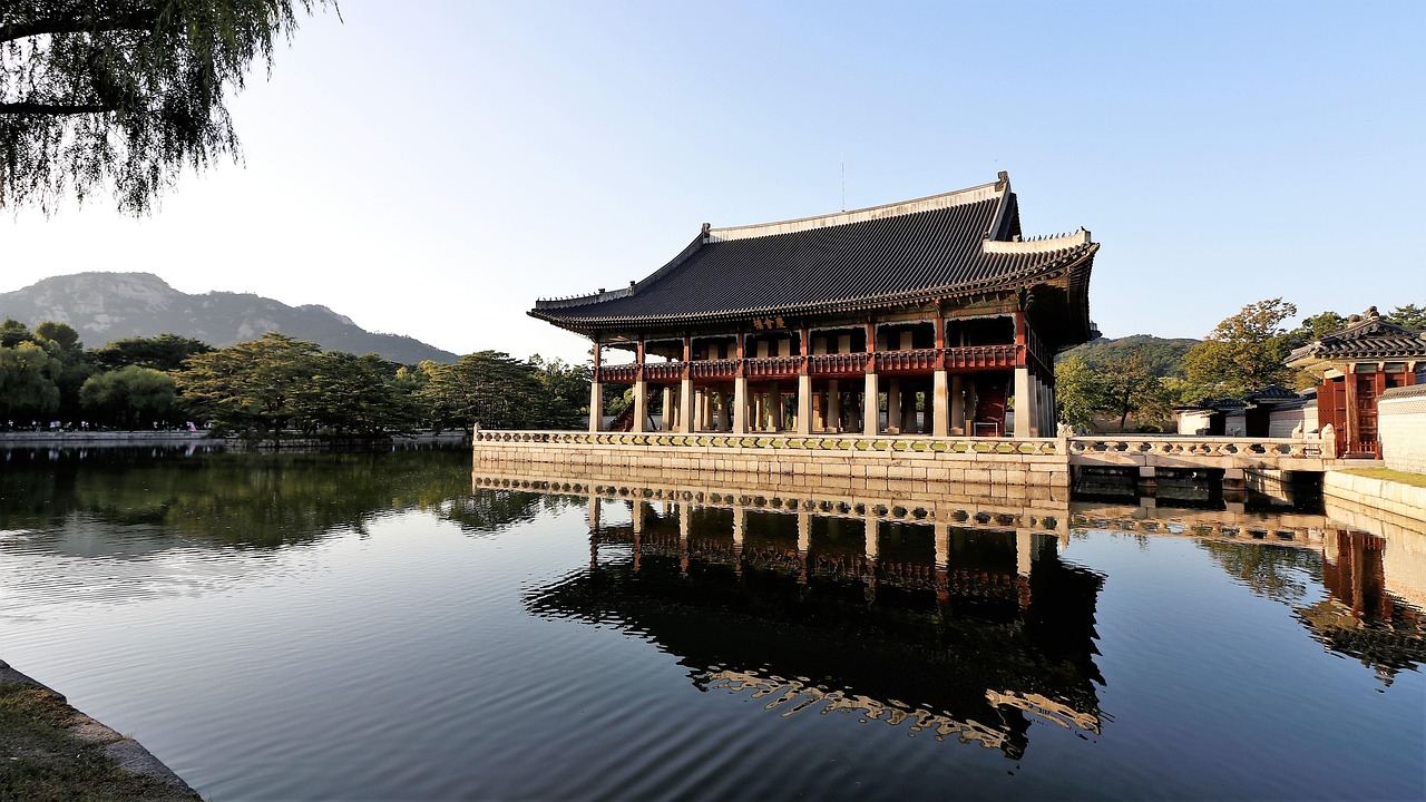 Seoul | Gyeongbok-gung-Palast - Jongno-gu | Secret World Trip Planner