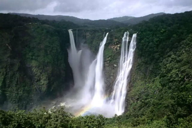 Le più alte cascate a tuffo: le cascate di Jog - Jog Falls | Secret World Trip Planner