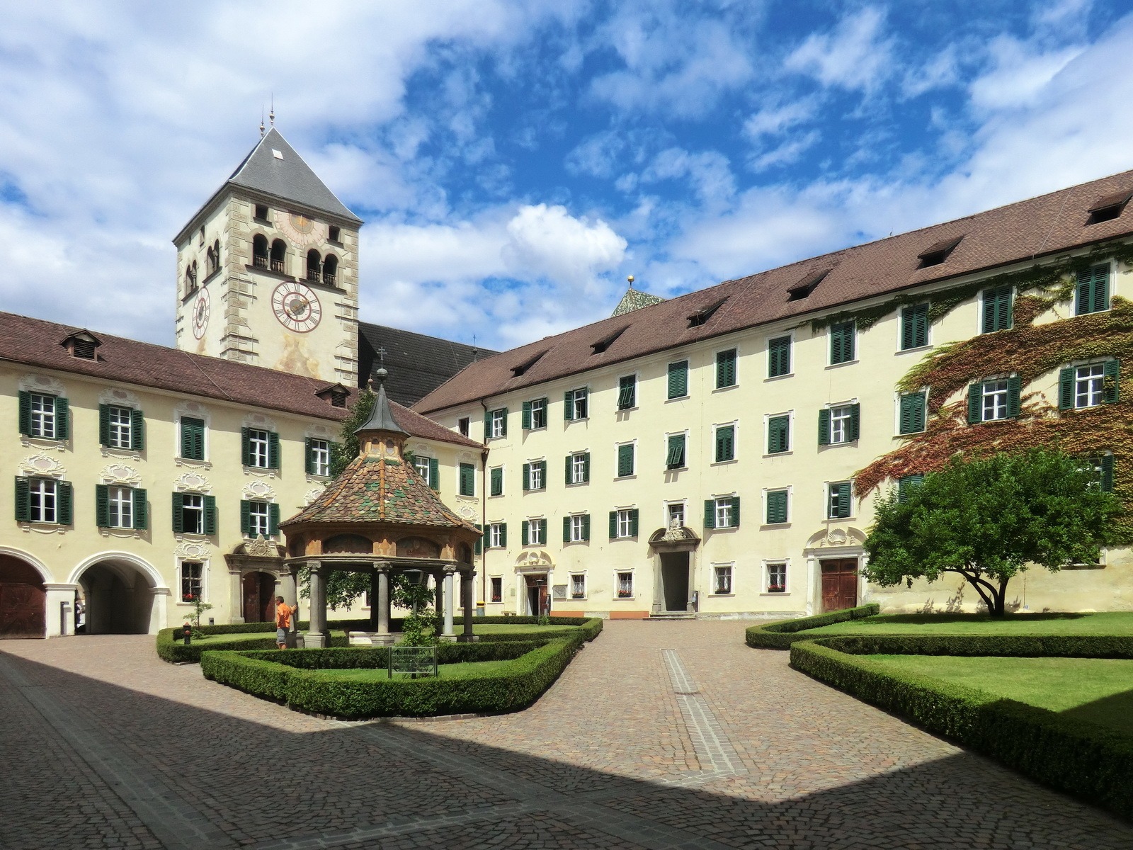 Abtei von Novacella - Novacella | Secret World Trip Planner