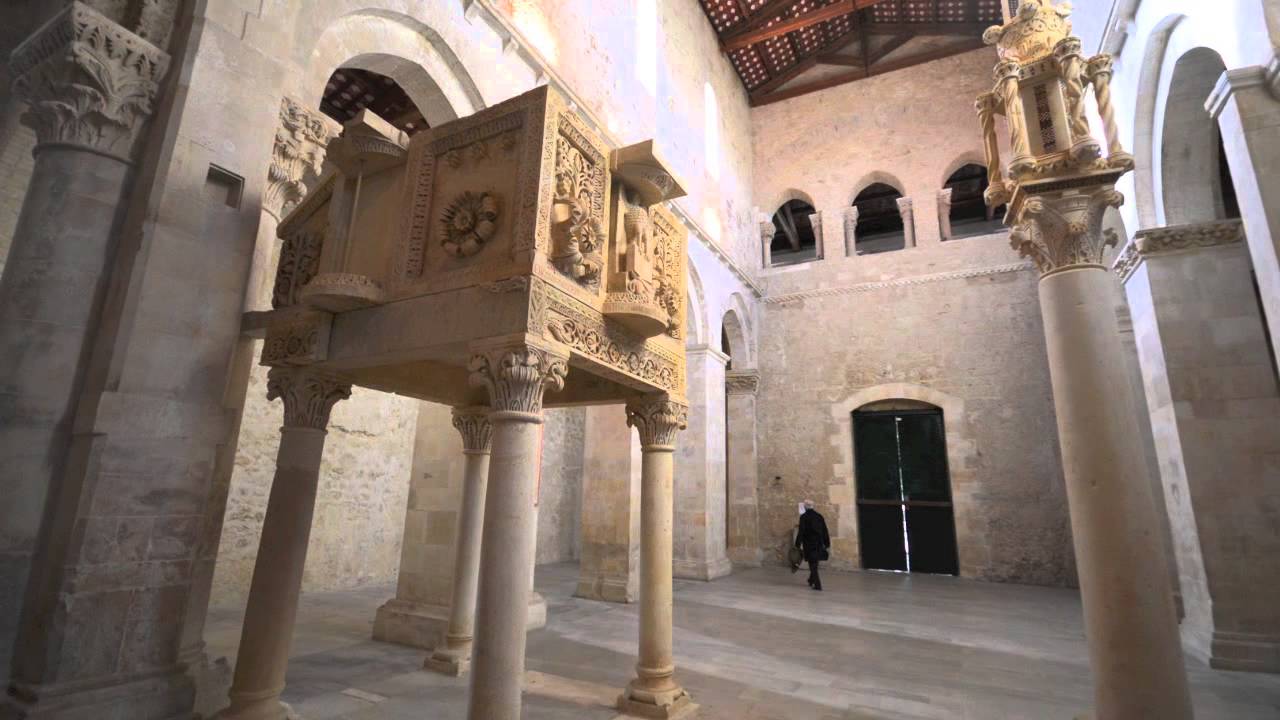 San Klemente a Casauria klosteris - San Clemente | Secret World Trip Planner
