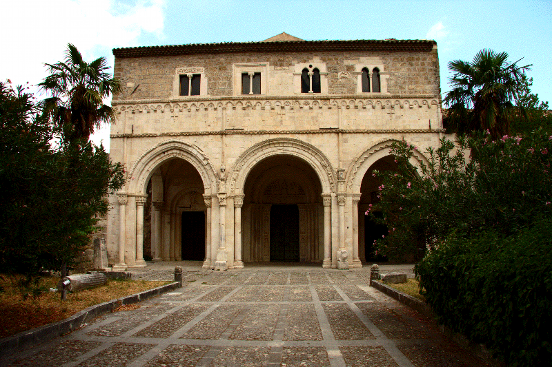 San Klemente a Casauria klosteris - San Clemente | Secret World Trip Planner