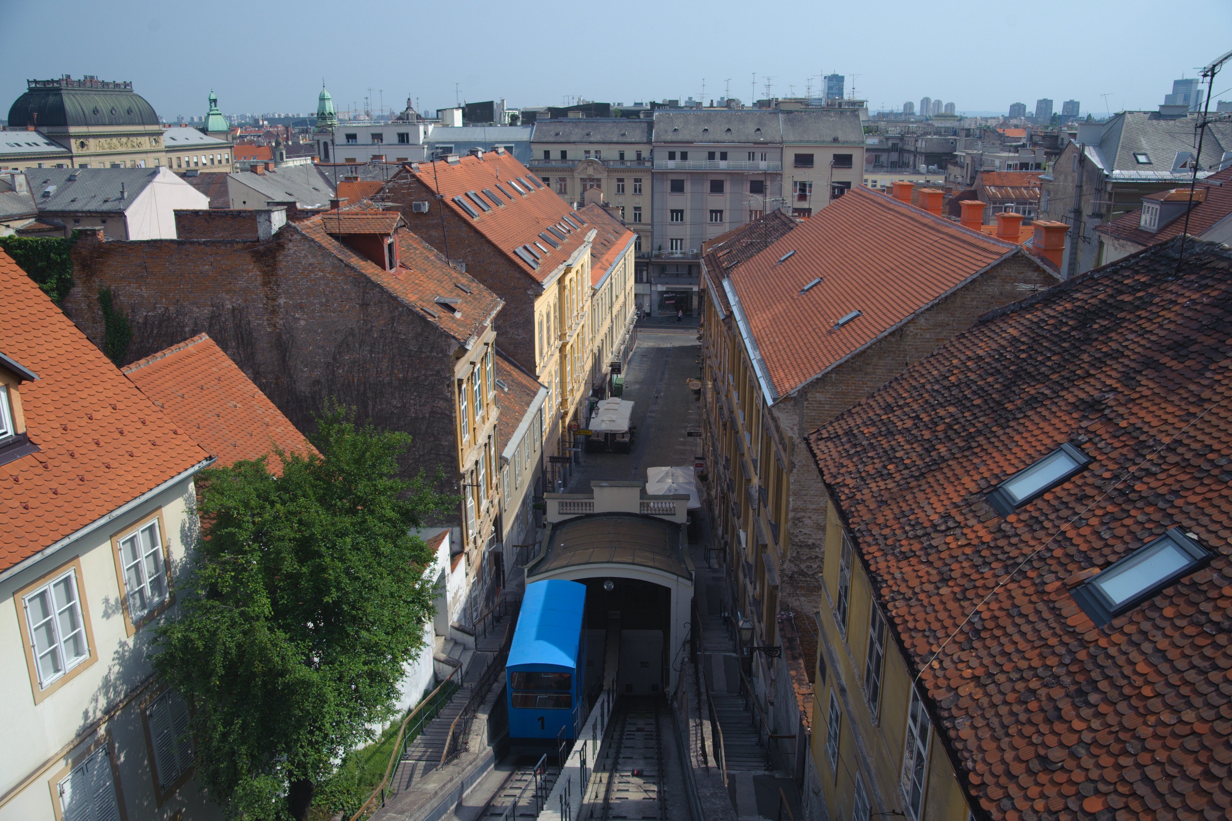 Zagreb: Die kürzeste Standseilbahn der Welt - Zagreb | Secret World Trip Planner