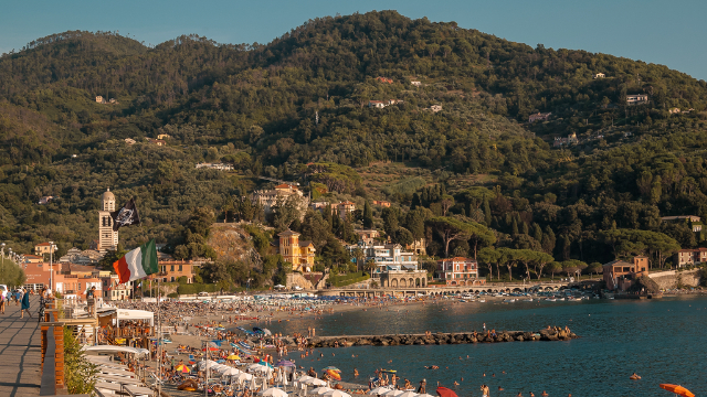 Desa kecil Levanto - Levanto | Secret World Trip Planner