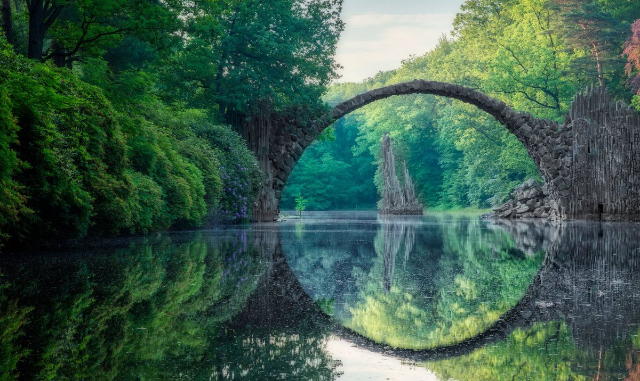 Il Rakotz Bridge in Gablenz — Gablenz