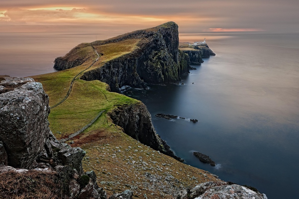 Rock Climbing on the Isle of Skye - Cuillin | Secret World Trip Planner