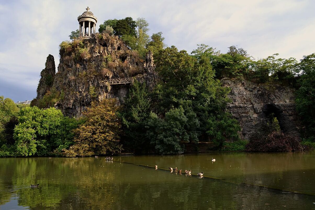 Paris | Parc des Buttes Chaumont - Parigi | Secret World Trip Planner