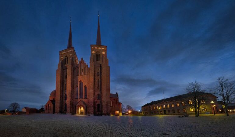 Die Kathedrale von Roskilde ist eine einzigartige gotische Kirche — Roskilde