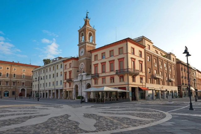 Námestie troch mučeníkov - Rimini | Secret World Trip Planner