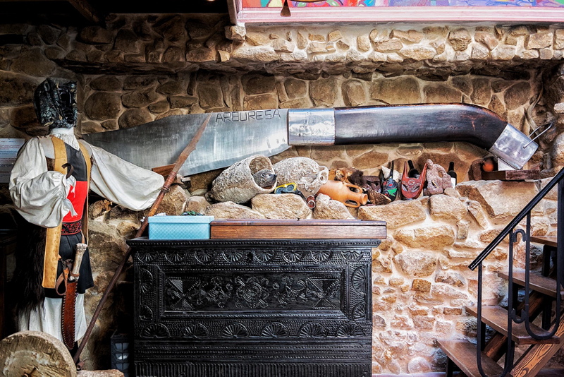Museum of the Sardinian knife — Museo del coltello sardo