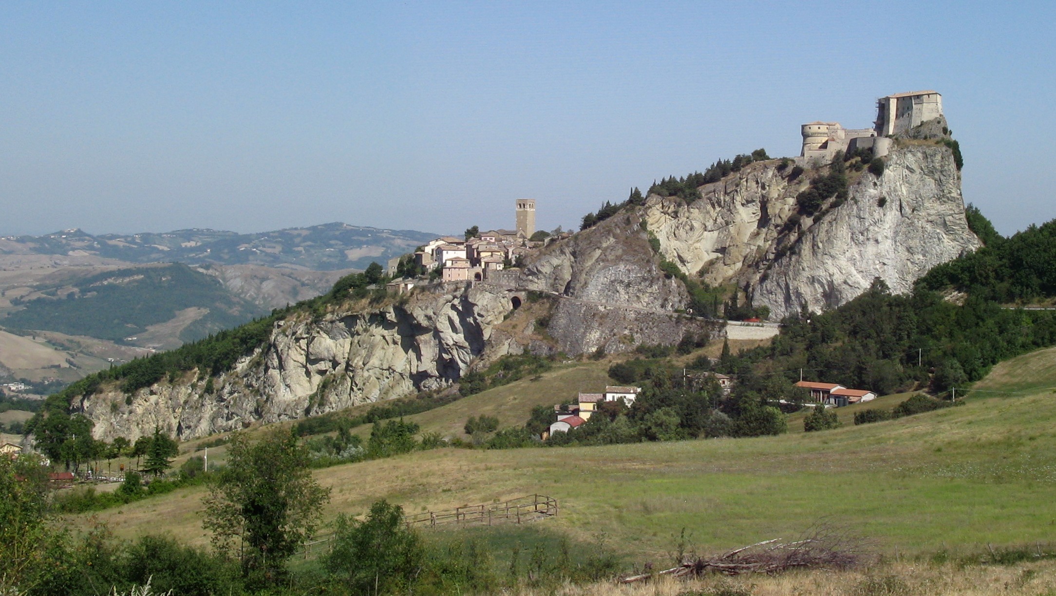San Leo en förtrollad by - San Leo | Secret World Trip Planner