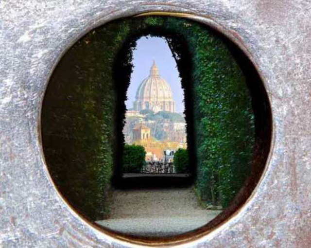 القديس بطرس من ثقب المفتاح - Roma | Secret World Trip Planner