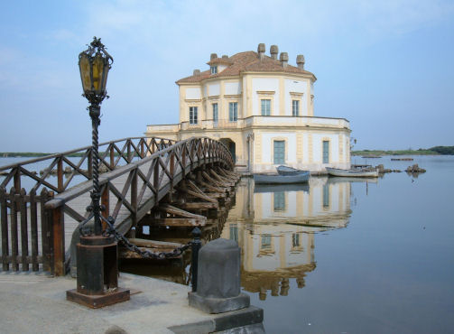 ה-ROYAL CASINA בפארק פוסארו - Bacoli | Secret World Trip Planner
