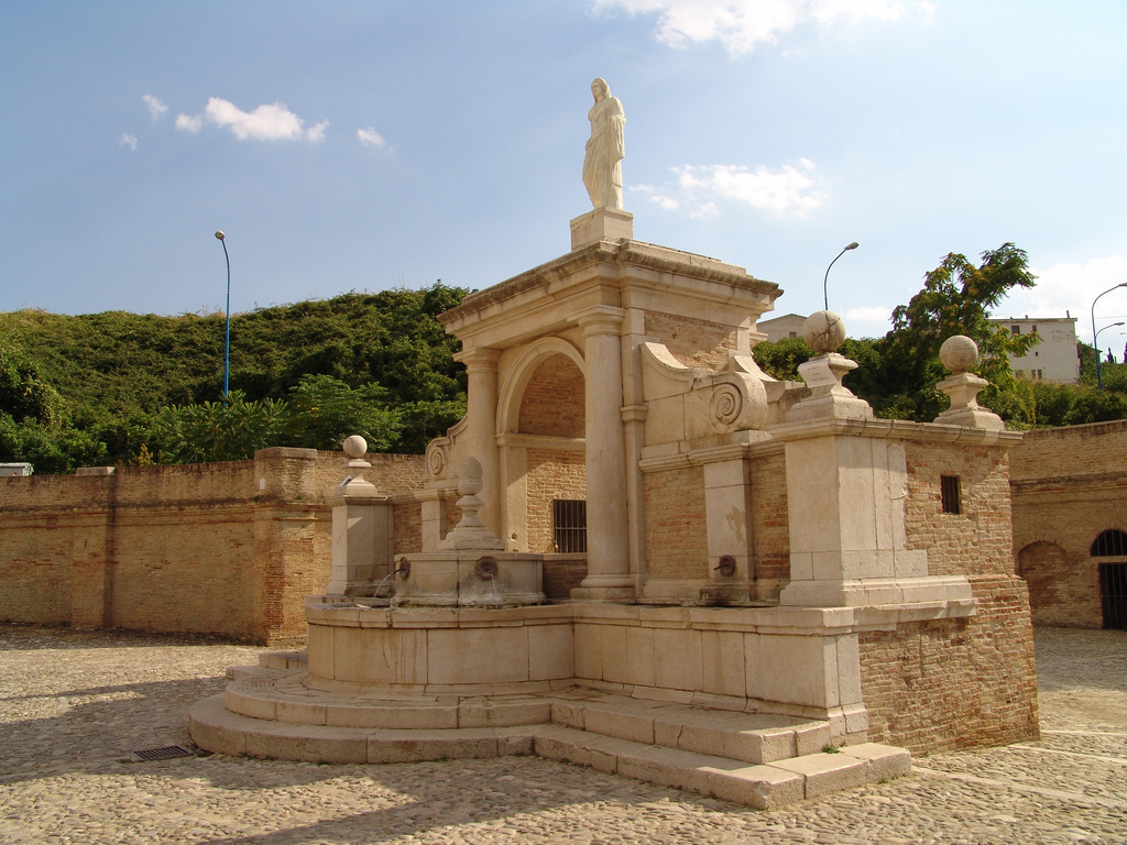 Fântâna Cavallina din Genzano di Lucania - Genzano di Lucania | Secret World Trip Planner