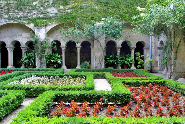 Van Gogh and the Monastery of Saint-Paul-de-Mausole - Saint-Rémy-de-Provence | Secret World Trip Planner