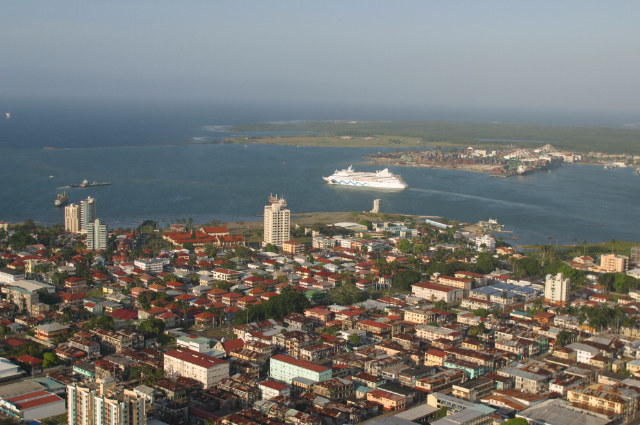 Port of Colón — Colón