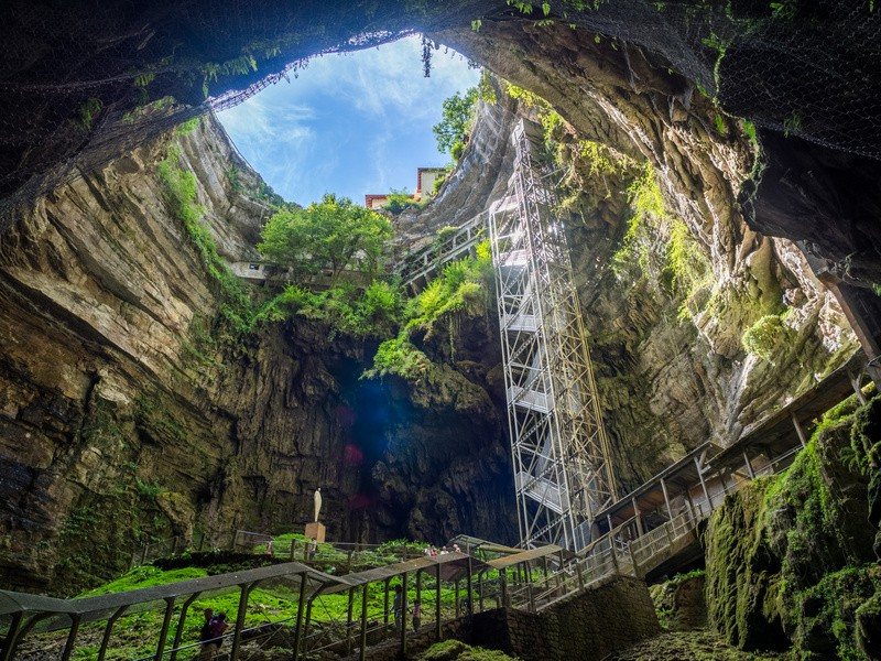 Schlucht von Padirac — Les Eyzies