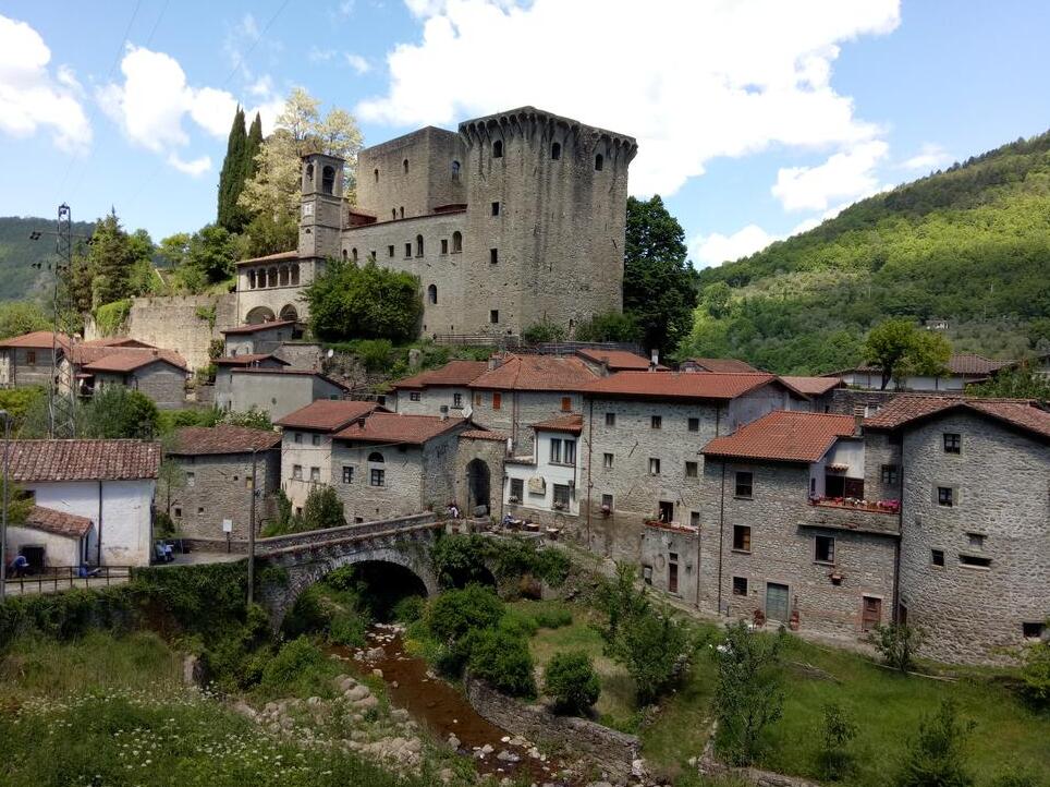 Das Schloss Verrucola - Verrucola | Secret World Trip Planner