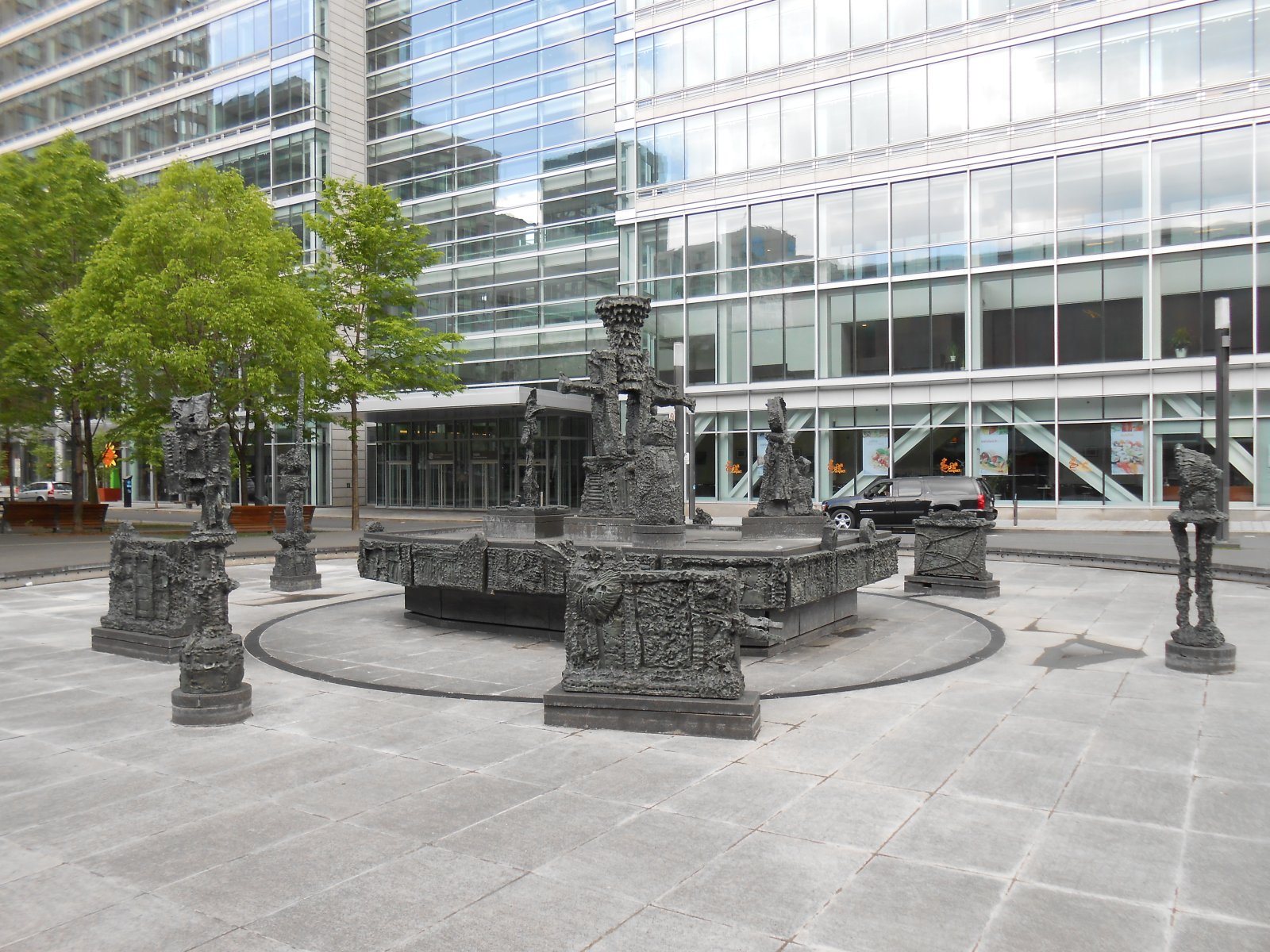 Montreal and La Joute (the joust )by Jean-Paul Riopelle - Montréal | Secret World Trip Planner
