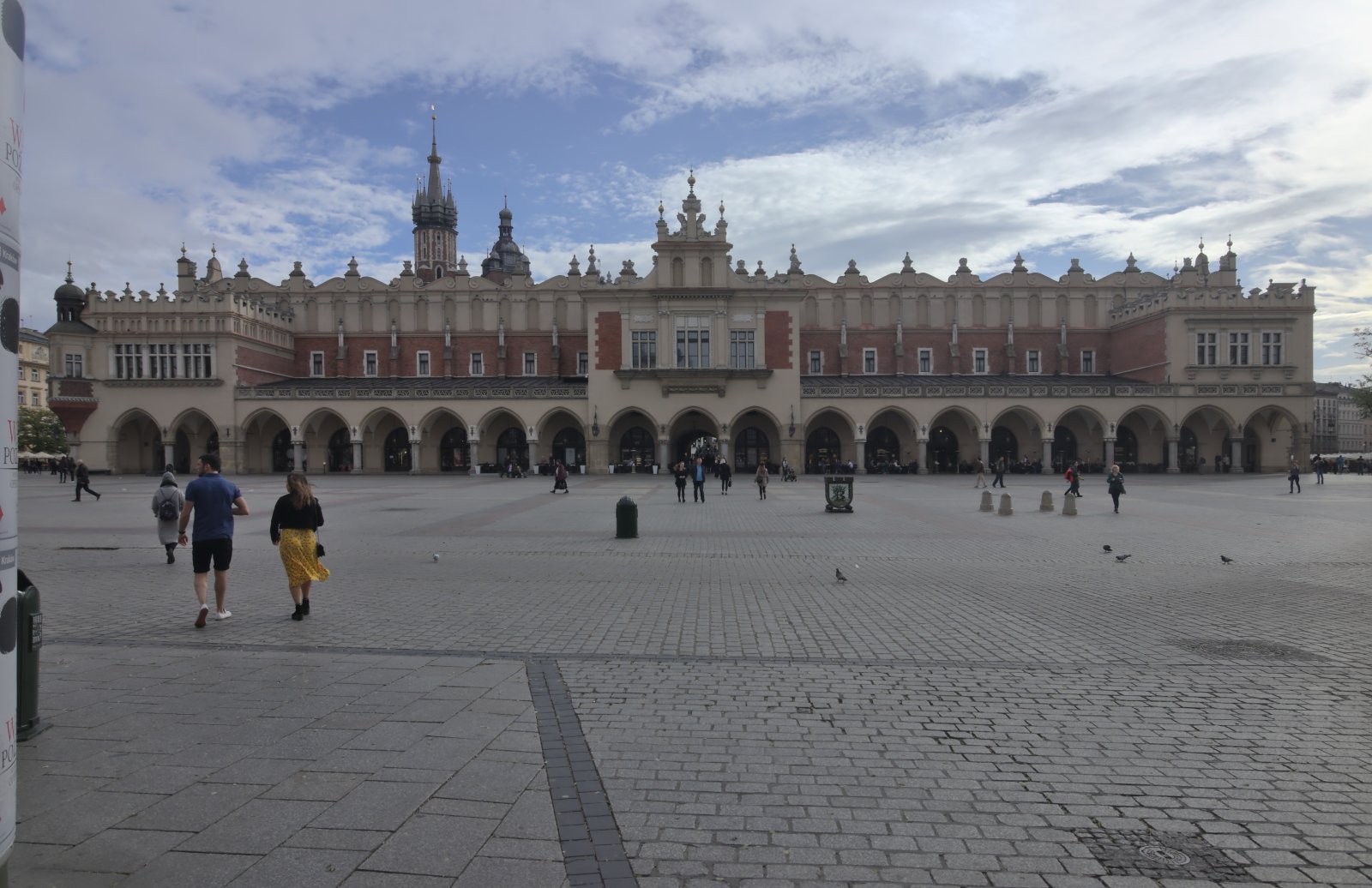 With its 40,000 square meters, the Krakow Market Square (Rynek Główny) is not  - Rynek Główny 30 | Secret World Trip Planner