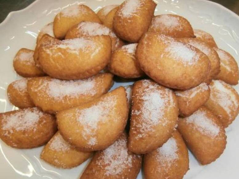 Christmas fried tortelli - Reggio Emilia | Secret World Trip Planner