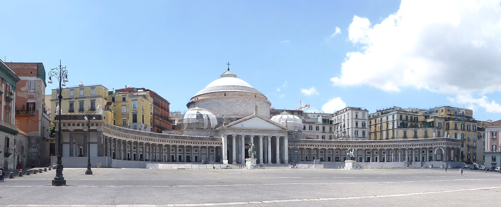 La Basilique de San Francesco di Paola à Naples - Napoli | Secret World Trip Planner