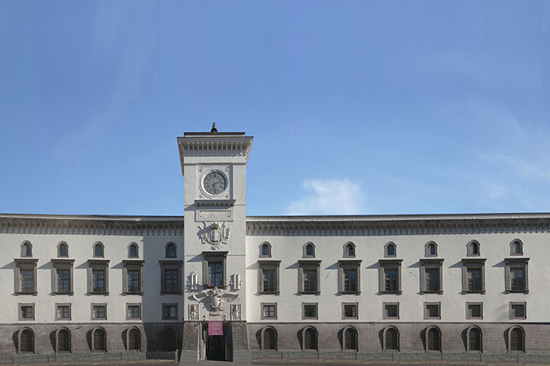 Castel Capuano: vanim Napolis - Napoli | Secret World Trip Planner