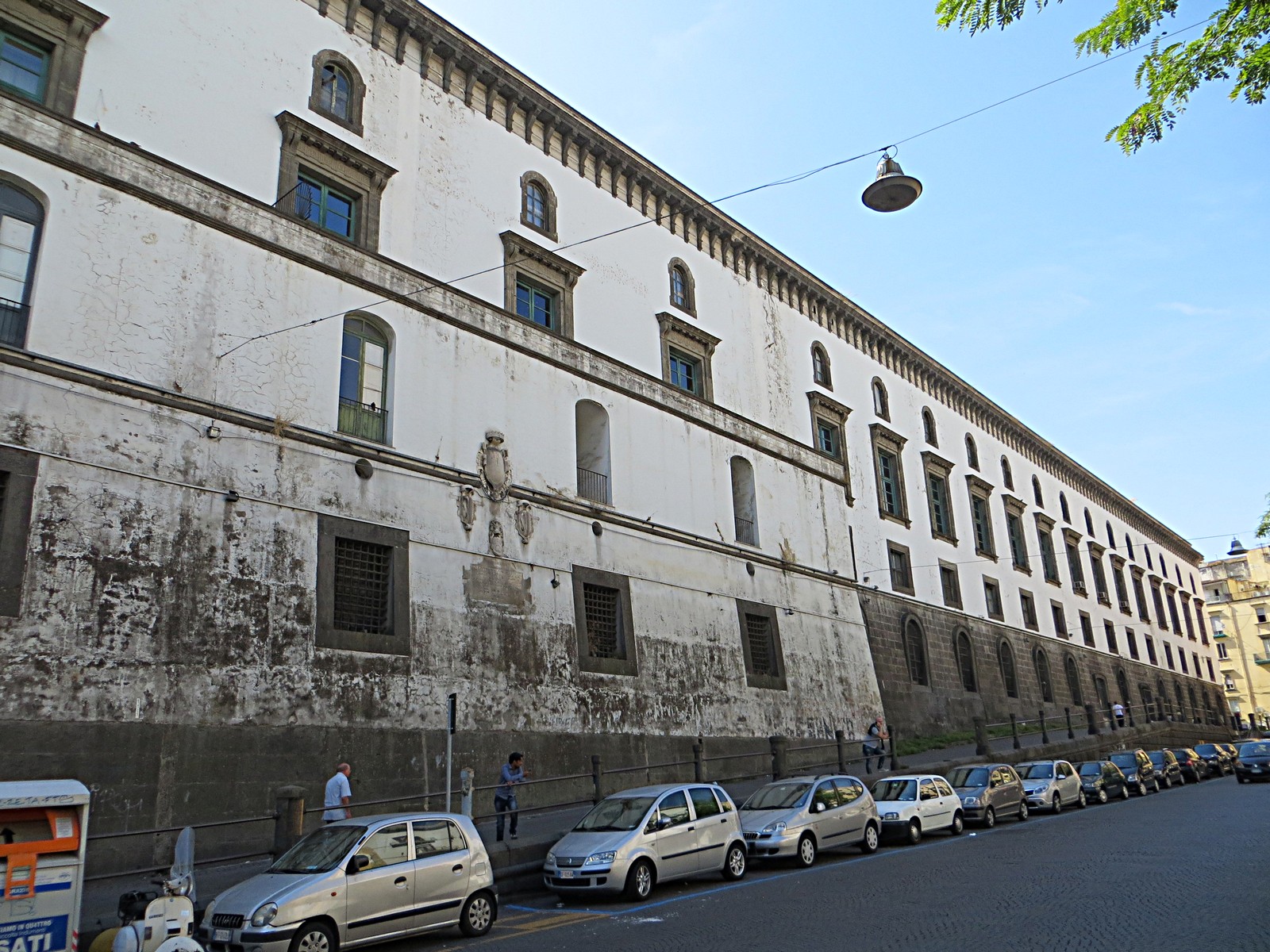 Castel Capuano: vanim Napolis - Napoli | Secret World Trip Planner