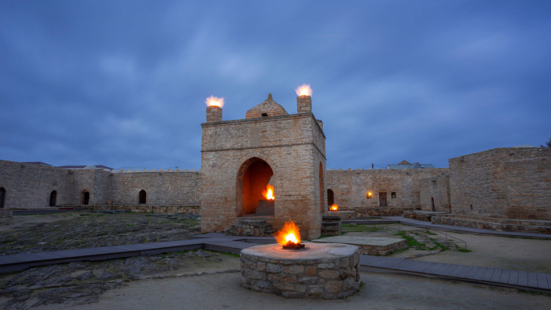 Ateshgah, il tempio del fuoco di Baku - Tazeh Kand-e-Nosrat Abad | Secret World Trip Planner