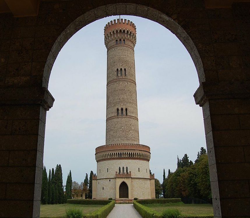 TURM VON SAN MARTIN - Desenzano del Garda | Secret World Trip Planner