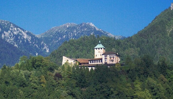 The majestic Ivano Castle - Ivano-fracena | Secret World Trip Planner