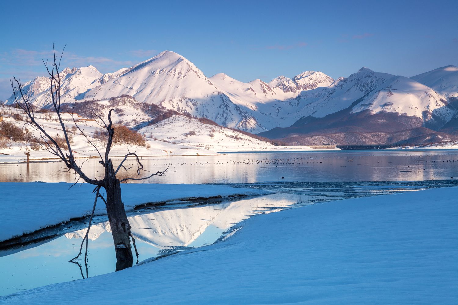 Campotosto-See - Lago di Campotosto | Secret World Trip Planner