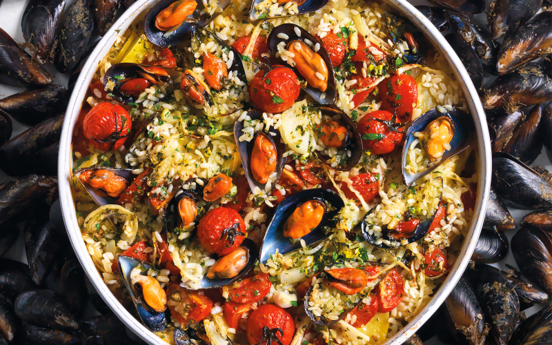 Tiella of rice, potatoes and mussels — Ostuni