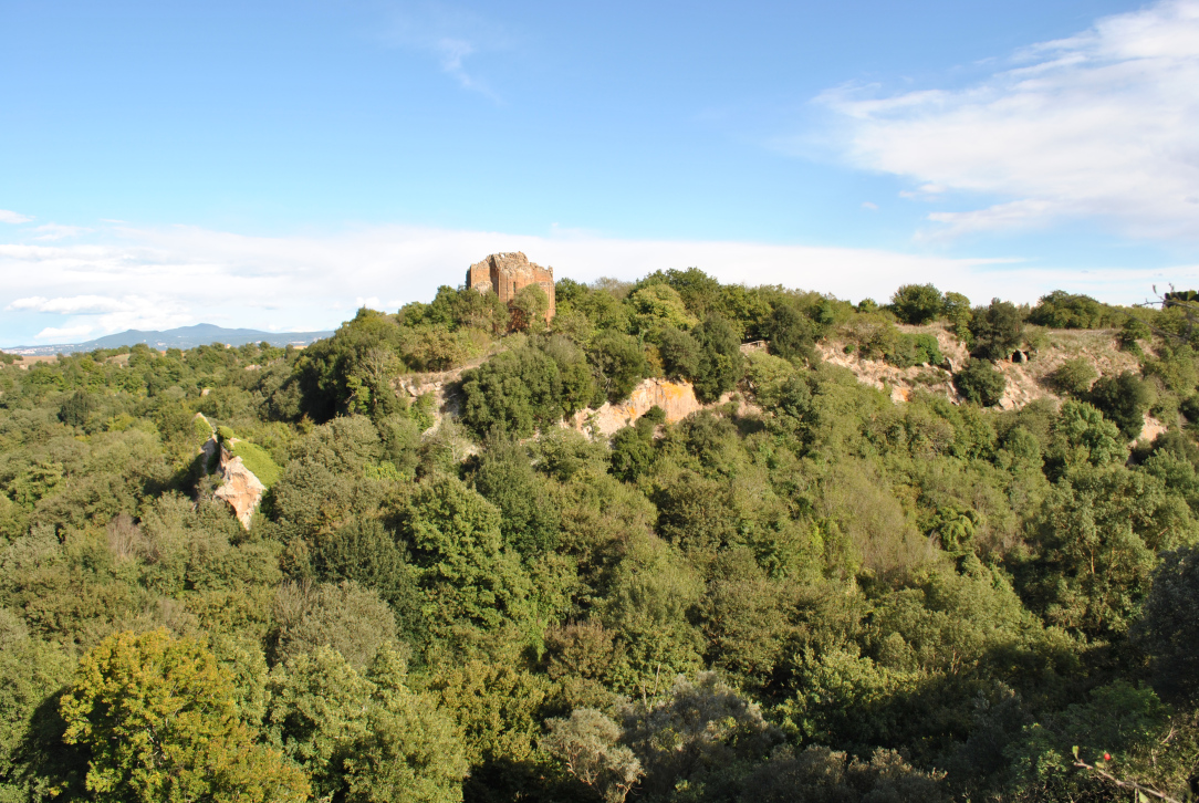Starobylé město Norchia - Vetralla | Secret World Trip Planner