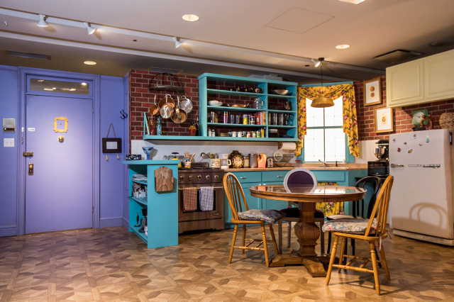 Un salto nel mondo di FRIENDS: Un'esperienza espositiva immersiva a New York - New York | Secret World Trip Planner