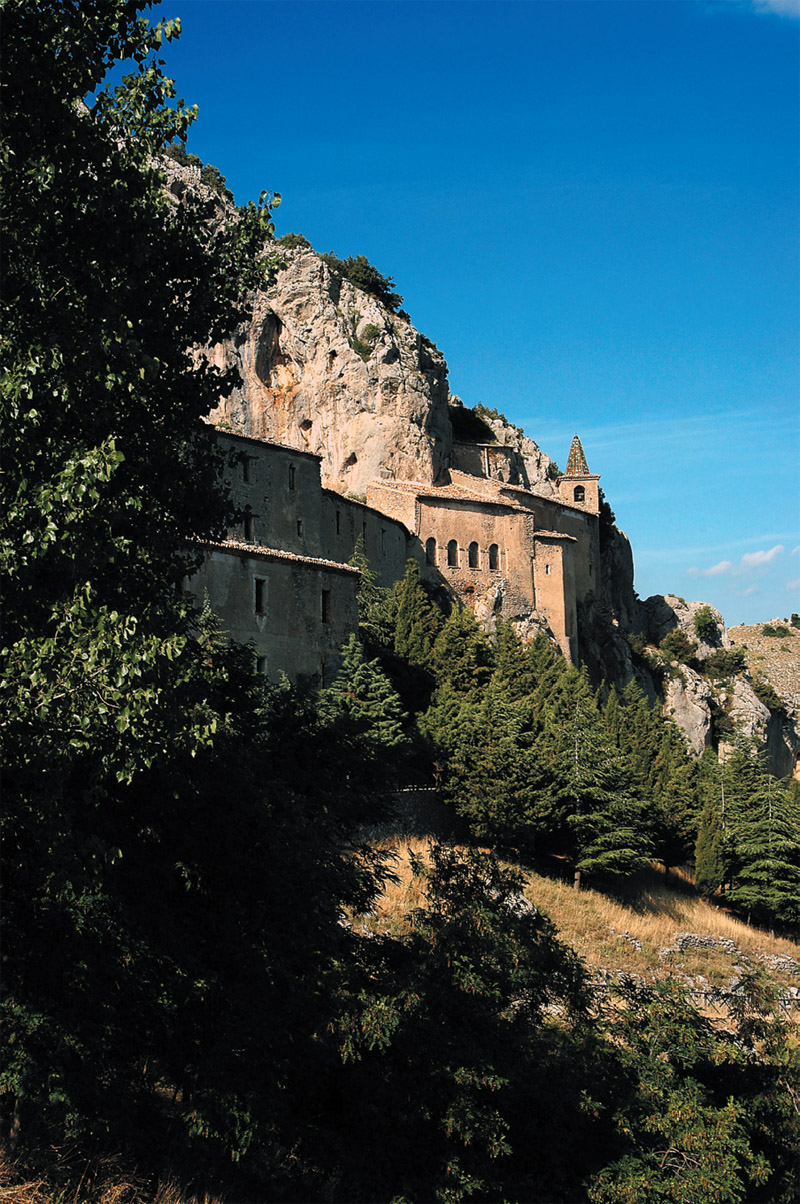 ملاذ سانتا ماريا ديل أرمي - Cerchiara di Calabria | Secret World Trip Planner