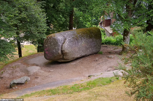 Zitternder Fels — Huelgoat