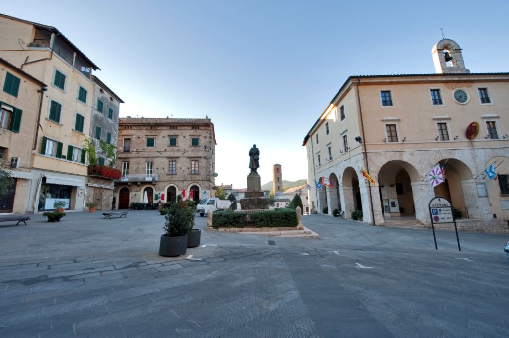 ບ້ານ Sarteano - Sarteano | Secret World Trip Planner