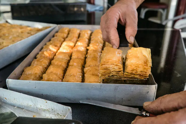 Baklava: Una dolce storia a strati in Grecia - Athina | Secret World Trip Planner