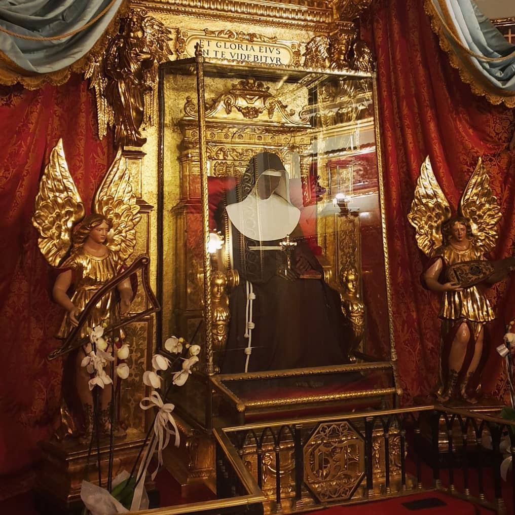 Bologna: Saint Catherine and the miracle of her body - Bologna | Secret World Trip Planner