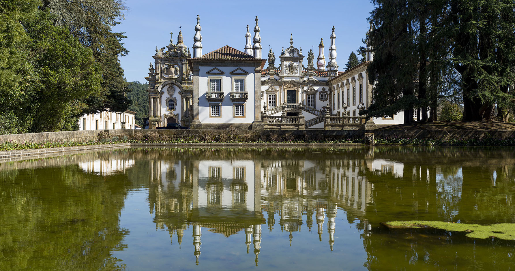 Nasoni architect and baroque Mateus Palace — Vila Real