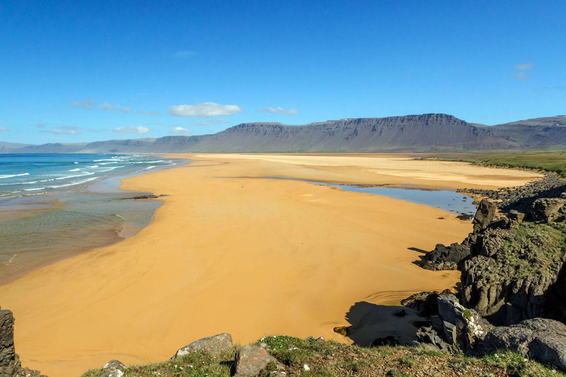 For a golden blanket of sand, make your way to Rauðasandur — Rauðisandur