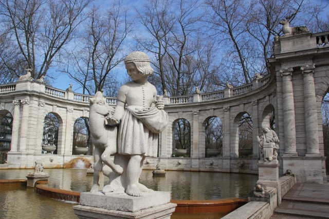 Pohádková fontána - Berlin | Secret World Trip Planner
