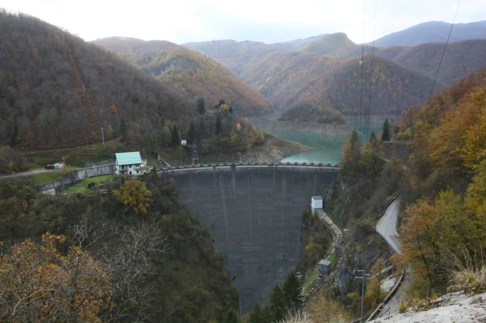The Vagli సరస్సు మరియు దెయ్యం గ్రామం Fabbri ferrai - Lago di Vagli | Secret World Trip Planner