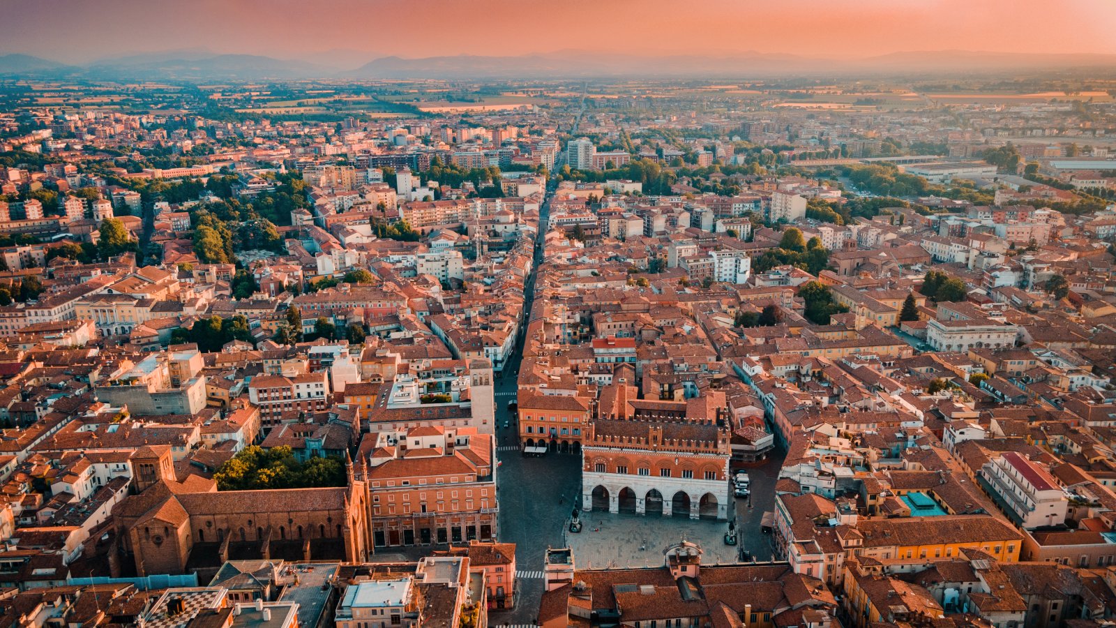 Piacenza | Aufstieg zur Kuppel der Kathedrale - Piacenza | Secret World Trip Planner