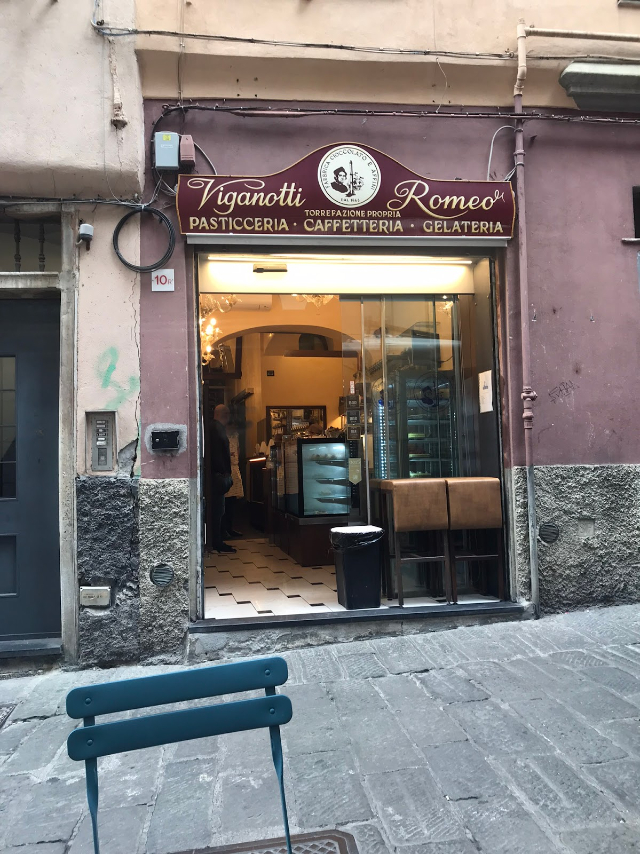 Antica Cioccolateria Viganotti - Genova | Secret World Trip Planner