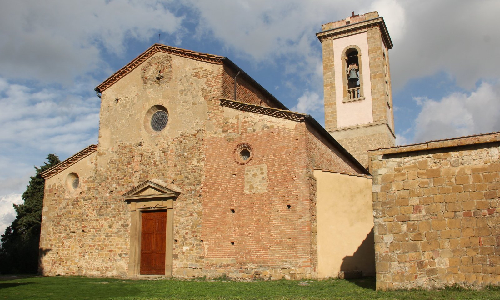 Pieve di Sant'Appiano - Sant'Appiano | Secret World Trip Planner