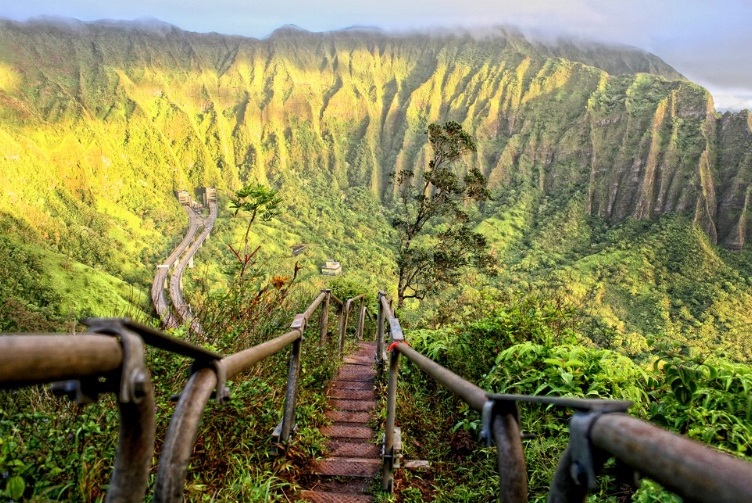  Haiku Stairs in Oahu, Hawaii — Hawaii