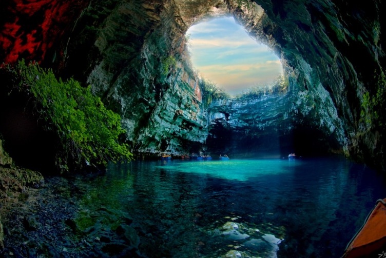 Die Höhle von Melissani in Kefalonia — Sami